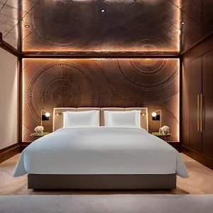 ***** Hotel Almanac Palais Austria